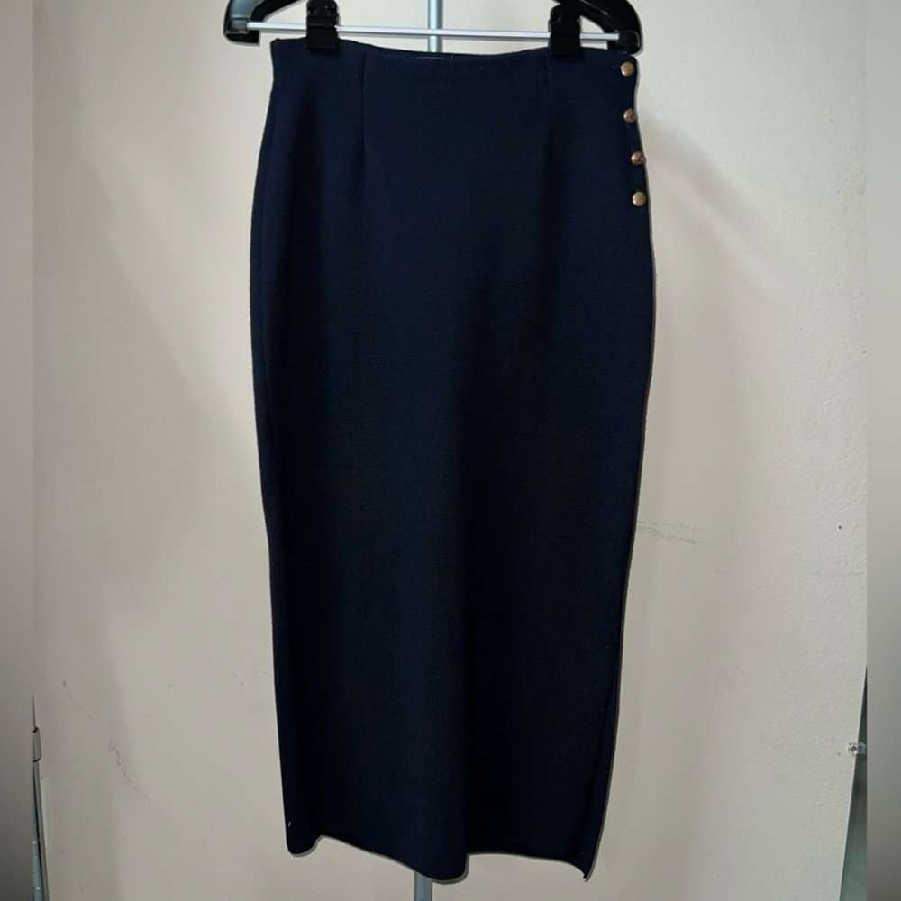Lauren Ralph Lauren merino wool Navy Skirt with golden Button Detail, M